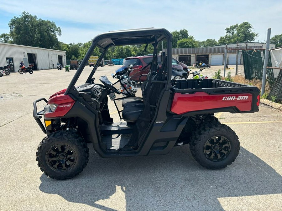 2024 Can-Am™ Defender XT HD9