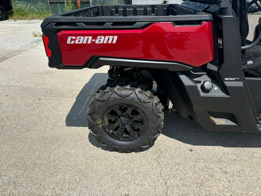 2024 Can-Am™ Defender XT HD9