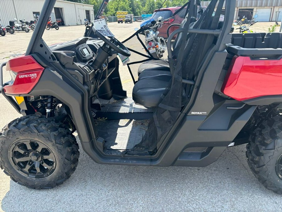 2024 Can-Am™ Defender XT HD9