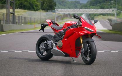 2026 Ducati Panigale V4 S