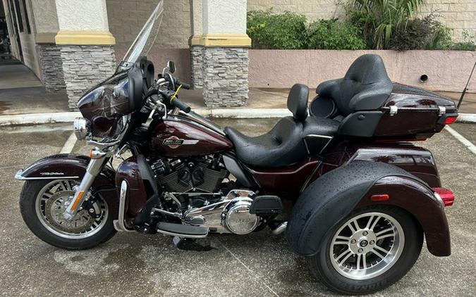 2022 Harley-Davidson FLHTCUTG - Tri Glide Ultra