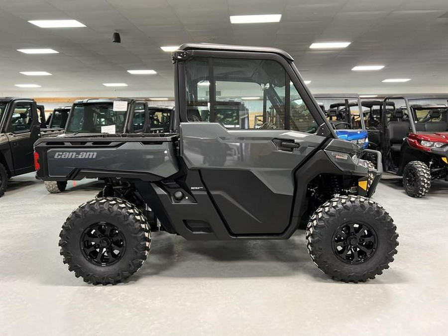 2024 Can-Am® Defender Limited HD10