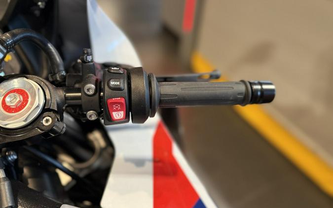 2026 BMW Motorrad M 1000 RR