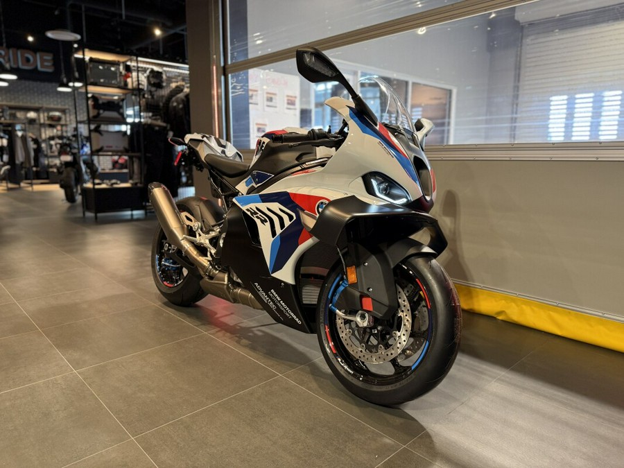 2026 BMW Motorrad M 1000 RR