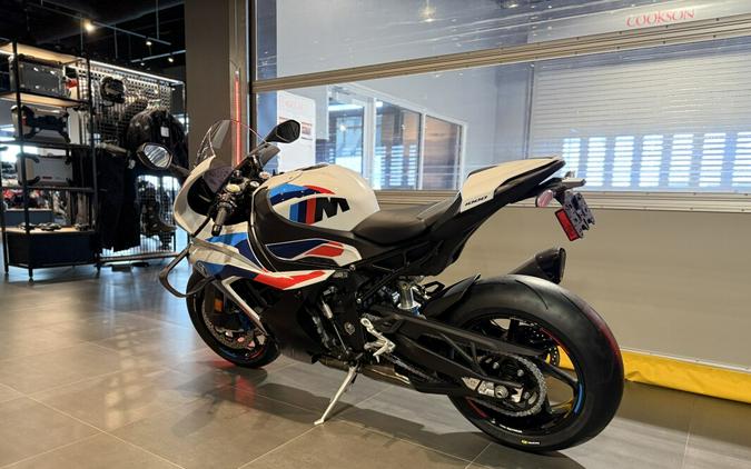 2026 BMW Motorrad M 1000 RR