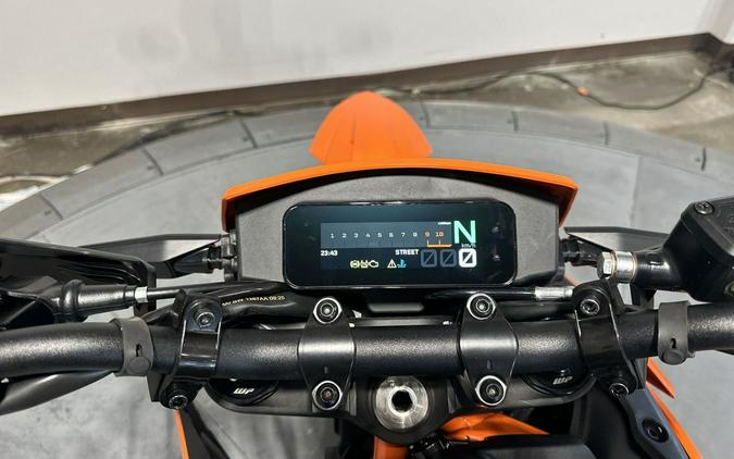 2026 KTM Enduro 390 R