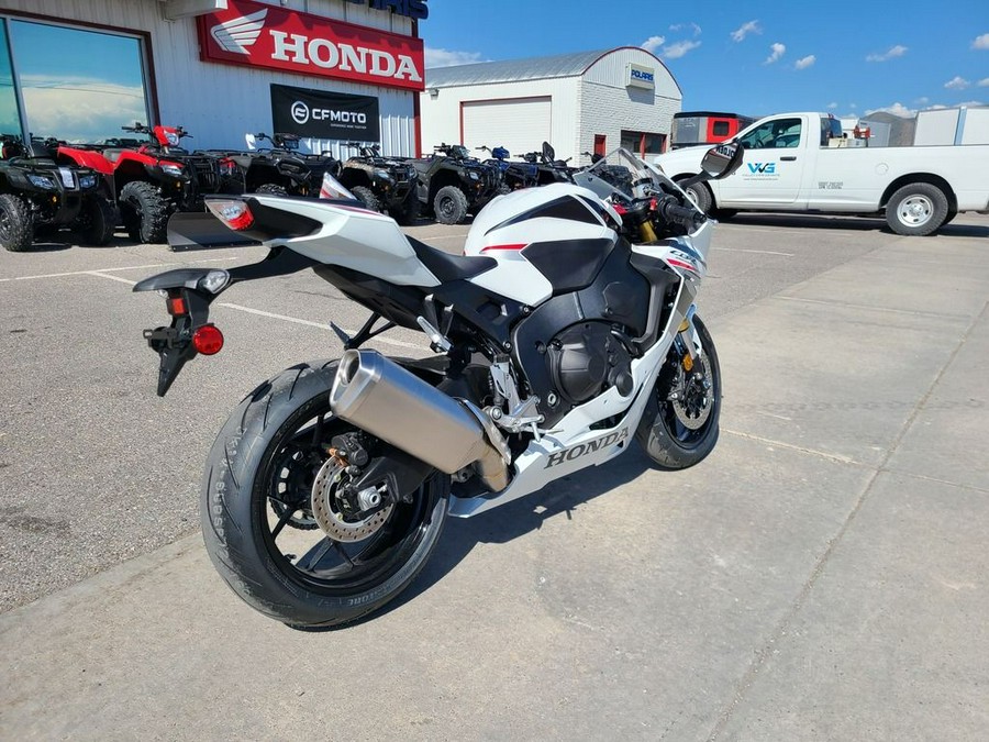 2026 Honda CBR1000RR Base