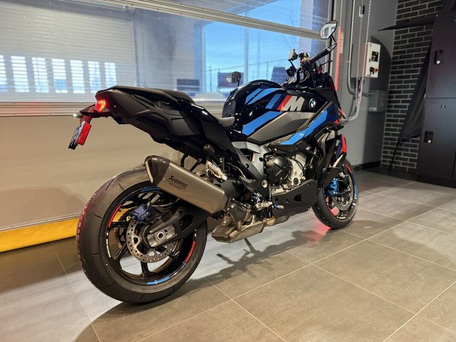 2026 BMW Motorrad M 1000 XR