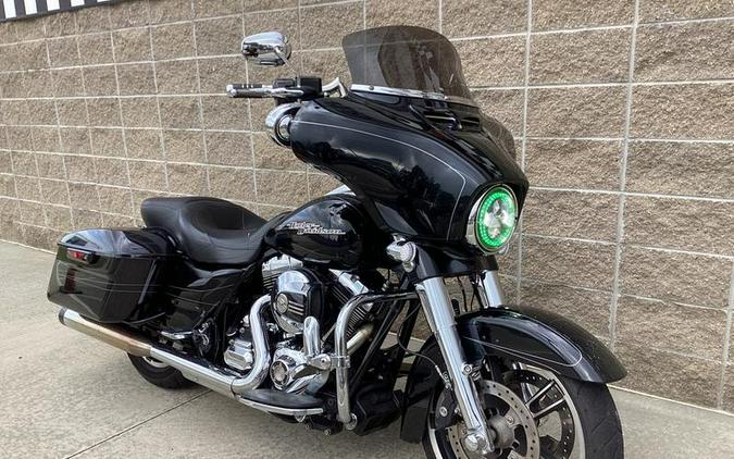 2014 Harley-Davidson® FLHXS - Street Glide® Special