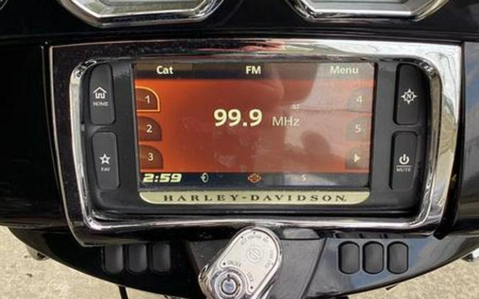 2014 Harley-Davidson® FLHXS - Street Glide® Special