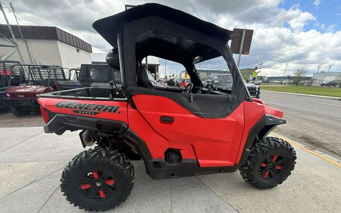 2017 Polaris® GENERAL™ 1000 EPS Indy Red