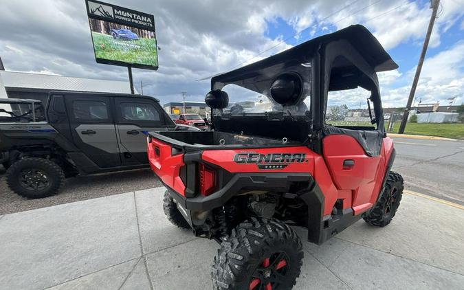 2017 Polaris® GENERAL™ 1000 EPS Indy Red