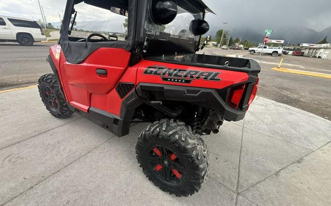 2017 Polaris® GENERAL™ 1000 EPS Indy Red
