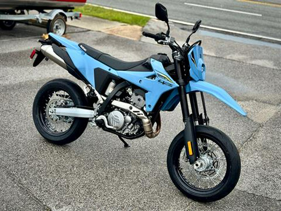 2025 Suzuki DR-Z4SM
