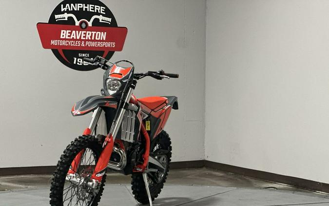 2026 BETA Xtrainer 300