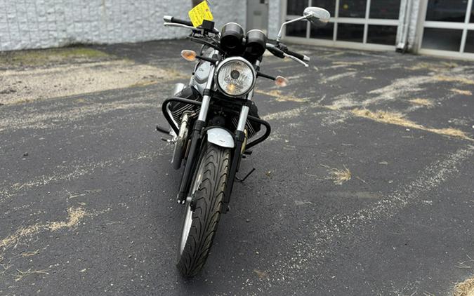 2022 Moto Guzzi V7 SPECIAL 850