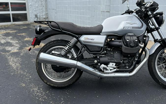2022 Moto Guzzi V7 SPECIAL 850