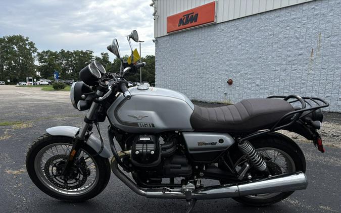 2022 Moto Guzzi V7 SPECIAL 850
