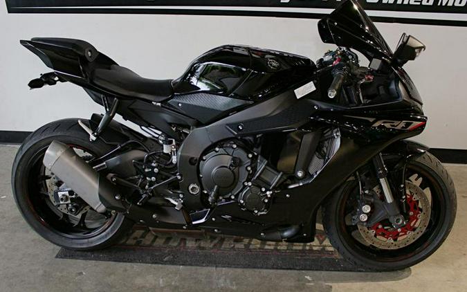 2018 Yamaha YZF-R1