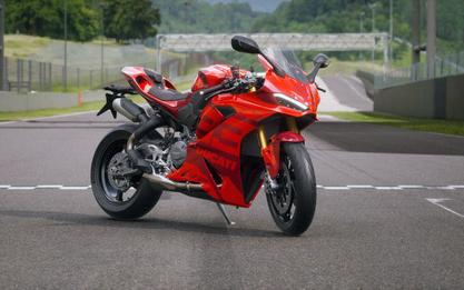 2026 Ducati Panigale V2 Mm93