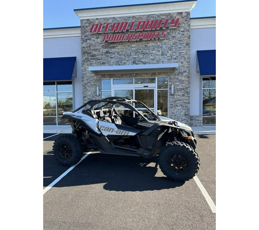 2024 Can-Am® Maverick X3 DS Turbo Catalyst Gray