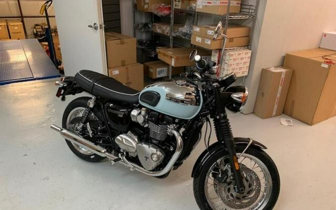 2023 Triumph Bonneville T120 - Chrome / Meriden Blue