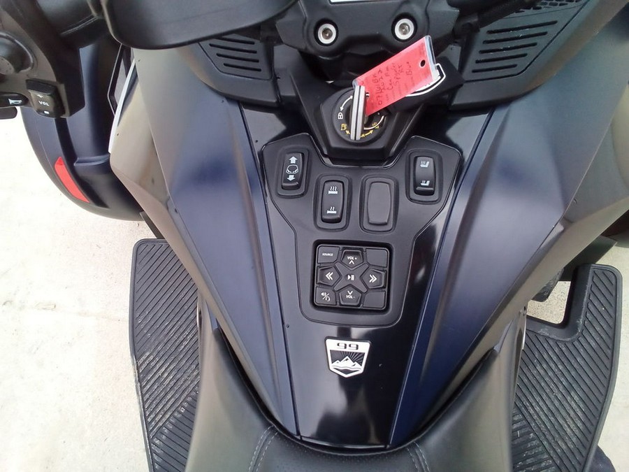 2022 Can-Am Spyder RT Sea-To-Sky