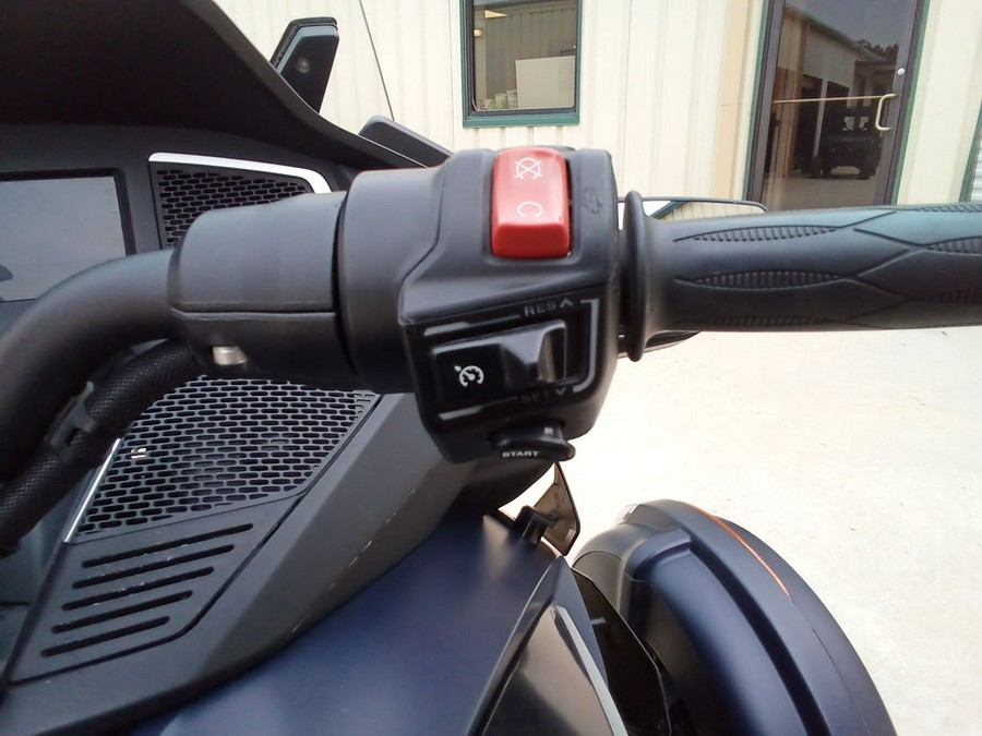 2022 Can-Am Spyder RT Sea-To-Sky