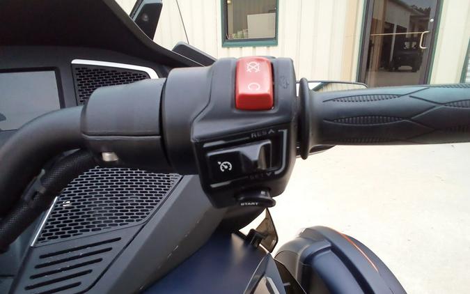 2022 Can-Am Spyder RT Sea-To-Sky