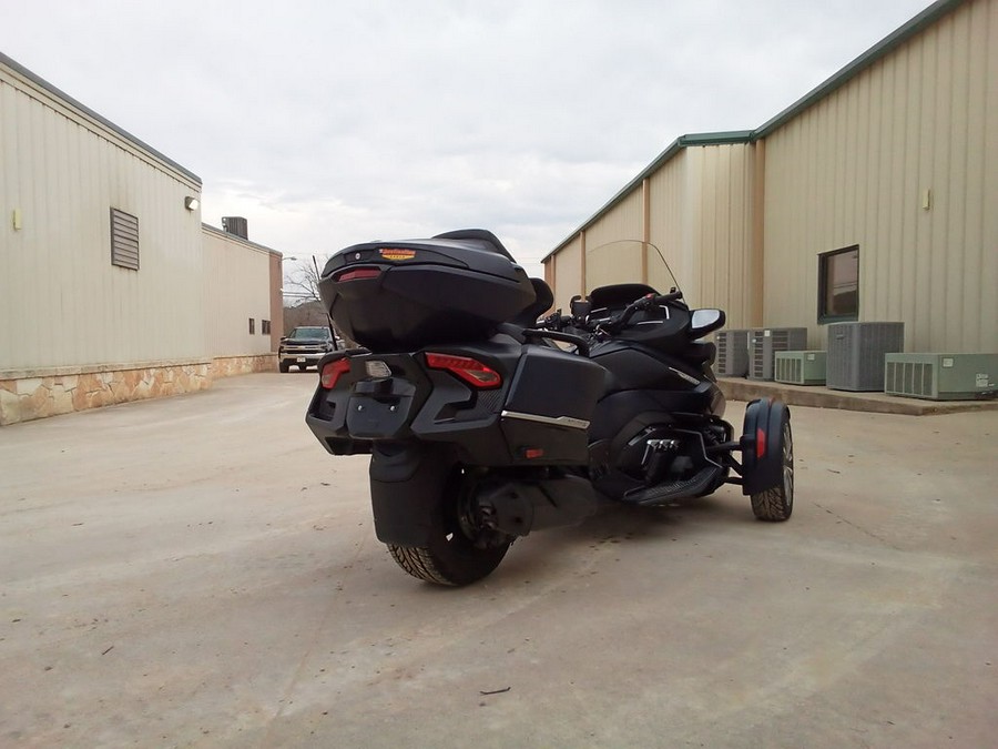 2022 Can-Am Spyder RT Sea-To-Sky