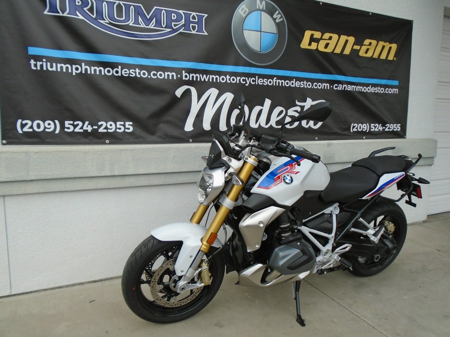 2022 BMW R1250R