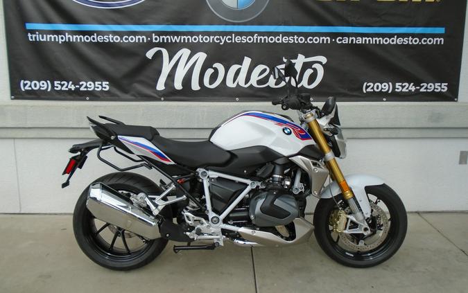 2022 BMW R1250R