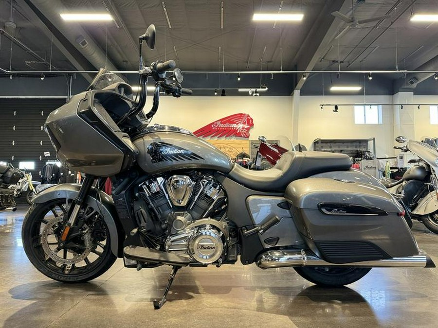 2020 Indian Motorcycle® Challenger Titanium Metallic