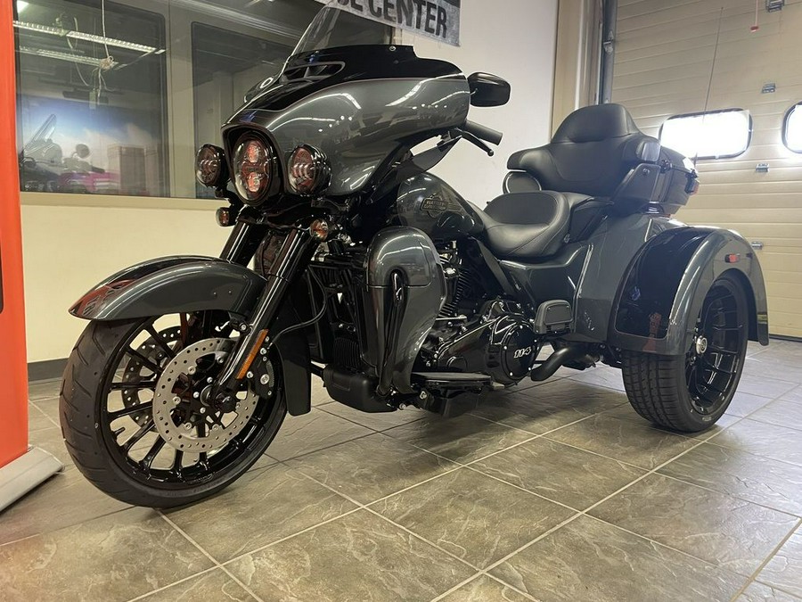 2025 Harley-Davidson® FLHTCUTG - Tri Glide® Ultra