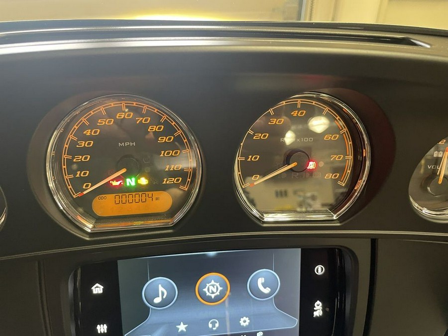 2025 Harley-Davidson® FLHTCUTG - Tri Glide® Ultra