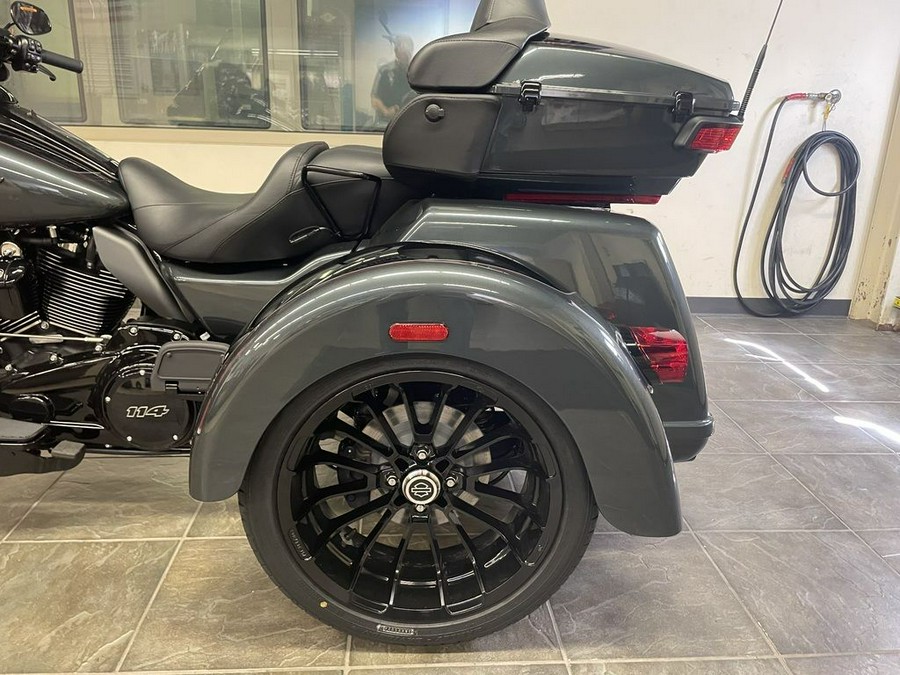 2025 Harley-Davidson® FLHTCUTG - Tri Glide® Ultra