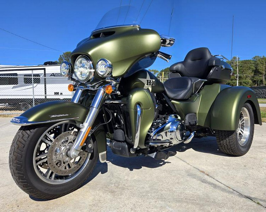 2022 Harley-Davidson® FLHTCUTG - Tri Glide® Ultra