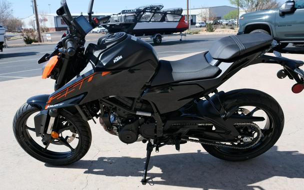 2026 KTM 250 DUKE