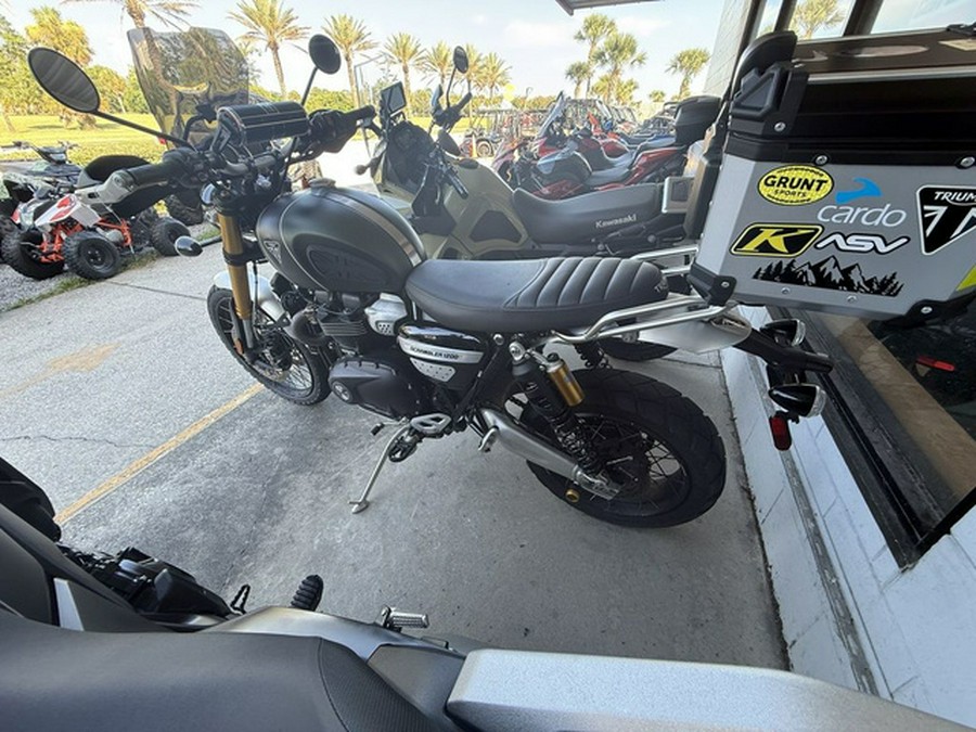 2023 Triumph Scrambler 1200 XE Chrome Edition Brooklands Green XE