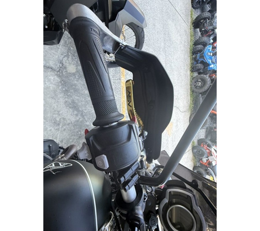 2023 Triumph Scrambler 1200 XE Chrome Edition Brooklands Green XE