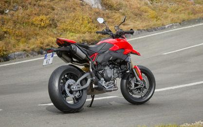2026 Ducati Hypermotard V2