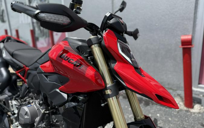 2026 Ducati Hypermotard V2