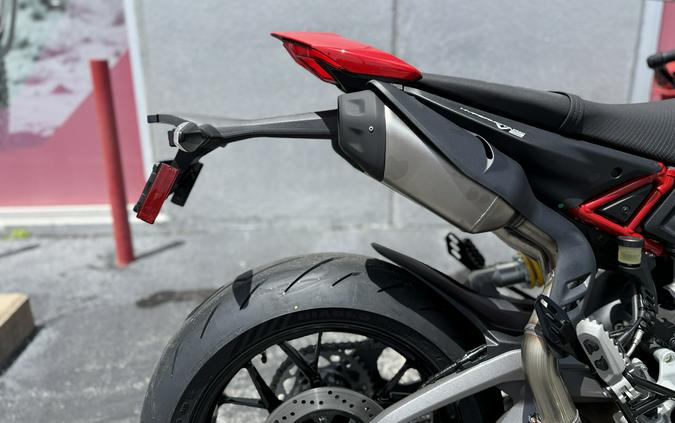 2026 Ducati Hypermotard V2
