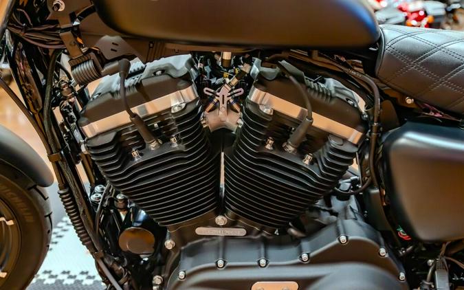 XL 883N 2021 Iron 883
