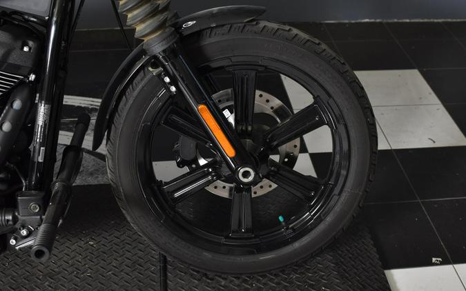 2022 Harley-Davidson Street Bob 114 Vivid Black FXBBS