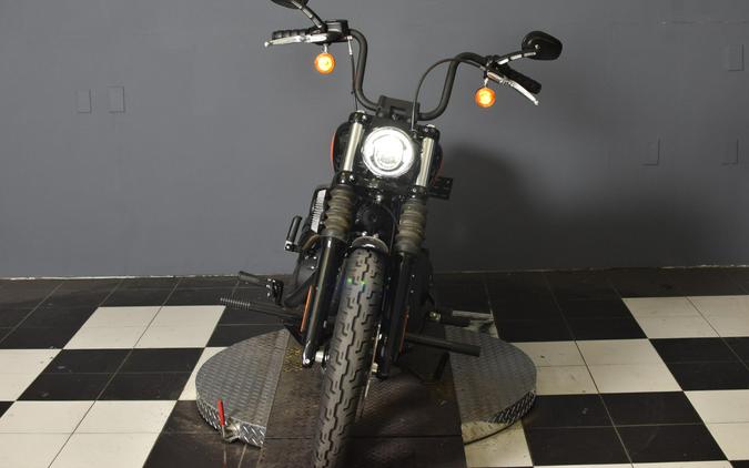 2022 Harley-Davidson Street Bob 114 Vivid Black FXBBS