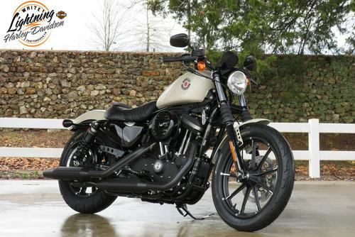 2022 Harley-Davidson Iron 883 Review [Air-Cooled Sportster]