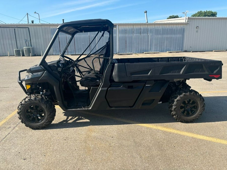 2024 Can-Am™ Defender PRO XT HD10