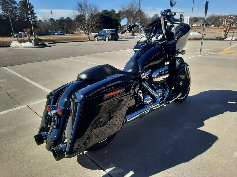 2021 Harley-Davidson® Road Glide® Vivid Black