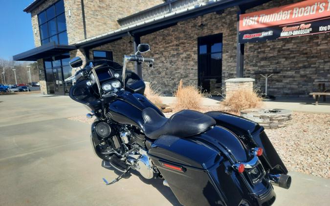 2021 Harley-Davidson® Road Glide® Vivid Black